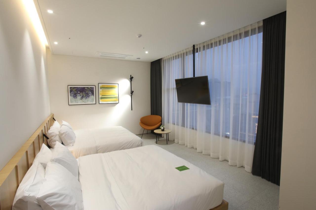 Orchid Hotel Wonju Bagian luar foto
