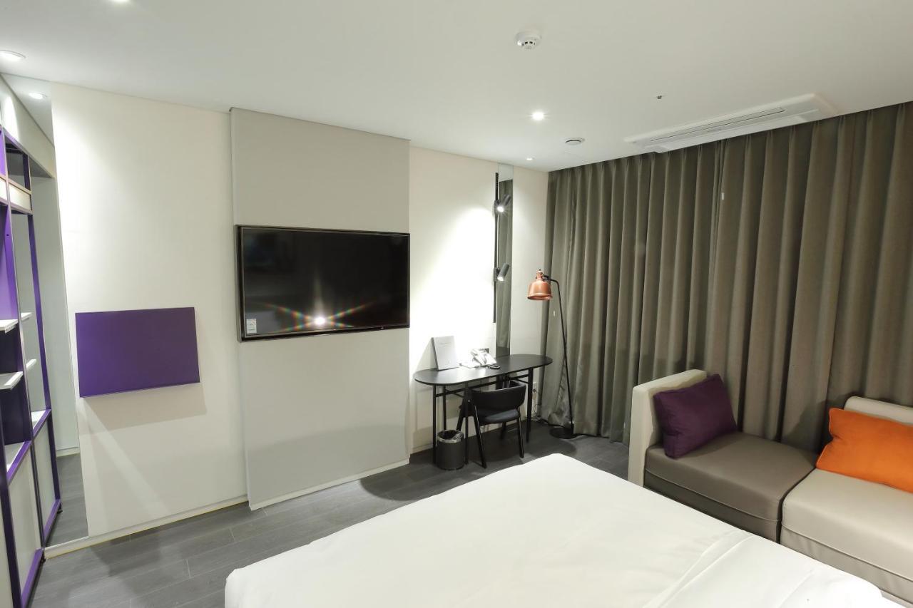 Orchid Hotel Wonju Bagian luar foto