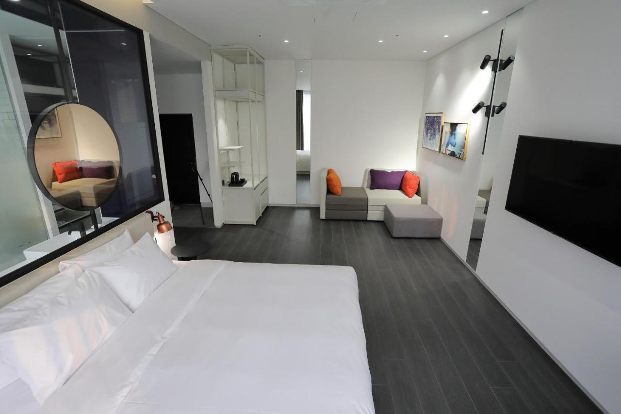 Orchid Hotel Wonju Bagian luar foto