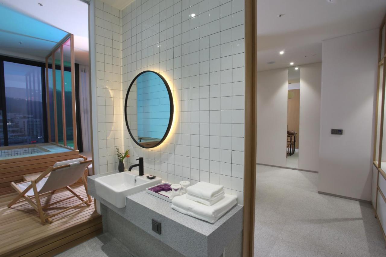 Orchid Hotel Wonju Bagian luar foto