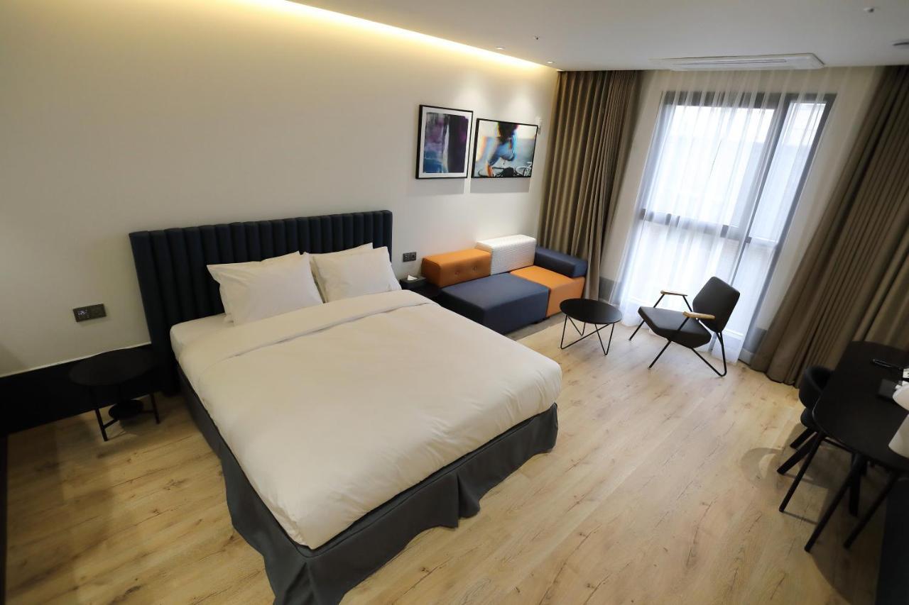 Orchid Hotel Wonju Bagian luar foto