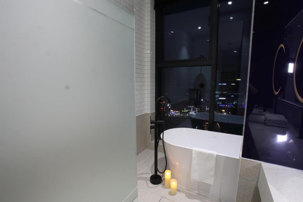 Orchid Hotel Wonju Bagian luar foto
