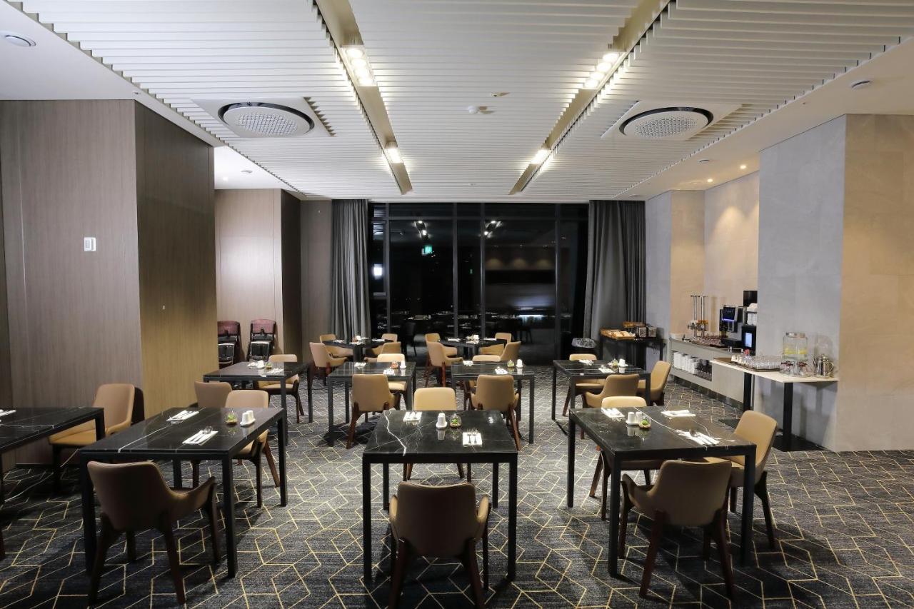 Orchid Hotel Wonju Bagian luar foto